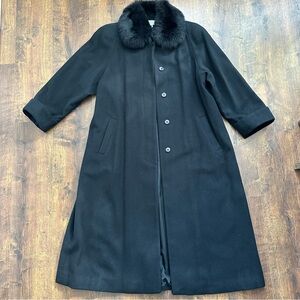 Vintage Karen Collections Women’s Long Black Wool Coat size 10